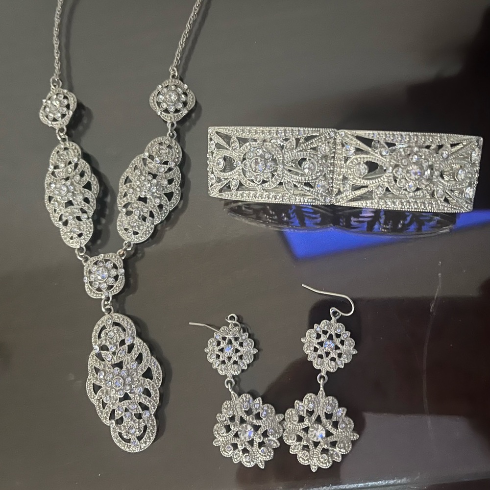 Wedding jewelry